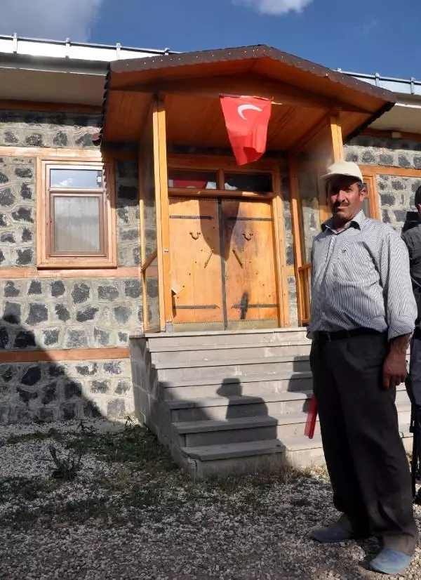 Fethullah Gülen�in Doğduğu Korucuk�taki Evi Yakılmak İstendi Haberler