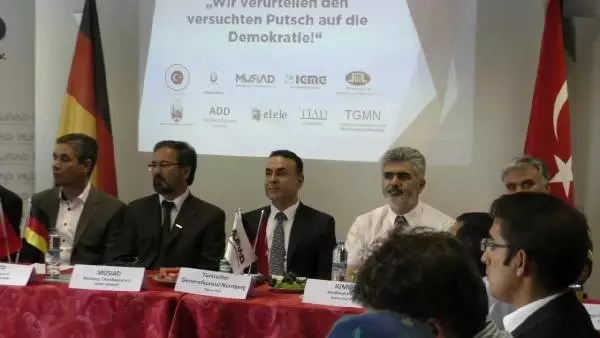 Nürnberg'de 9 Türk Sivil Kuruluşu, Darbe Girişimini ve Alman Basında Çıkan Haberleri Kınadı Nürnberg'de 9 Türk Sivil Kuruluşu, Darbe Girişimini ve Alman Basında Çıkan Haberleri Kınadı