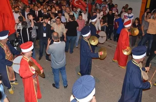 AK Parti Zonguldak Milletvekili Faruk Çaturoğlu: Fetullah Gülen'i Türkiye'ye Vermezler.