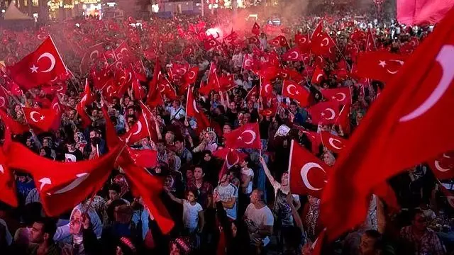 Alman Oyuncu Wilma Elles: Bu Halka Hiç Kimse Karşı Koyamaz Alman Oyuncu Wilma Elles: Bu Halka Hiç Kimse Karşı Koyamaz