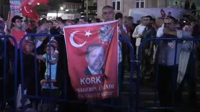 Fetö'nün Darbe Girişimine Tepkiler Fetö'nün Darbe Girişimine Tepkiler