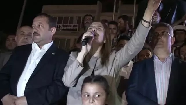 Fetö'nün Darbe Girişimine Tepkiler Fetö'nün Darbe Girişimine Tepkiler