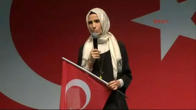 İstanbul'da 'Demokrasi Nöbeti' İstanbul'da 'Demokrasi Nöbeti'