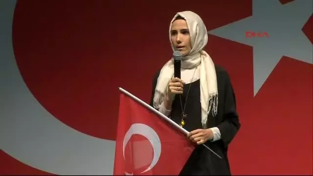 İstanbul'da 'Demokrasi Nöbeti' İstanbul'da 'Demokrasi Nöbeti'
