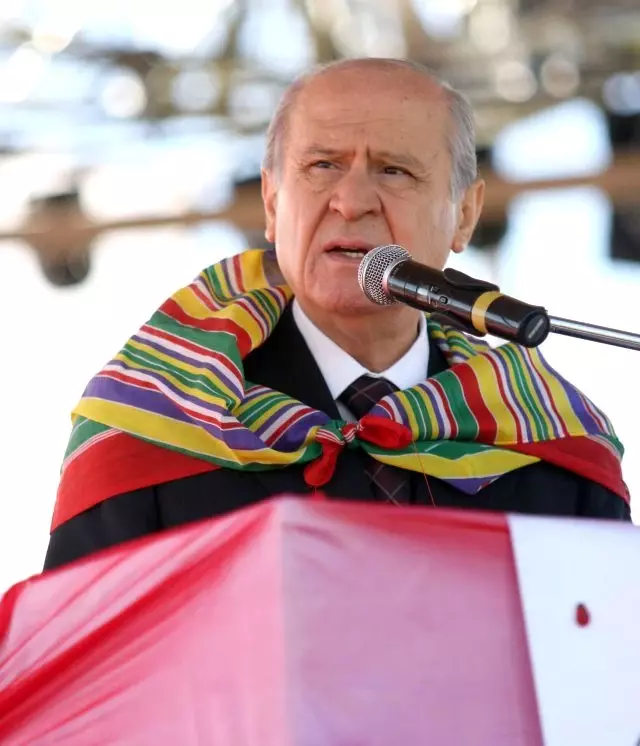Bahçeli: Vatan Nöbeti Bekleyenlere Parmak Sallanmasın, Sürekli Suçlanmasın (2) (Yeniden) Bahçeli: Vatan Nöbeti Bekleyenlere Parmak Sallanmasın, Sürekli Suçlanmasın (2) (Yeniden)