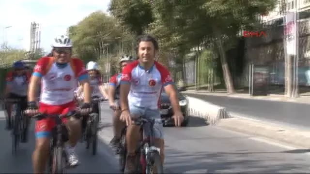 Beşiktaş'ta Demokrasi İçin Pedal Çevirdiler Beşiktaş'ta Demokrasi İçin Pedal Çevirdiler