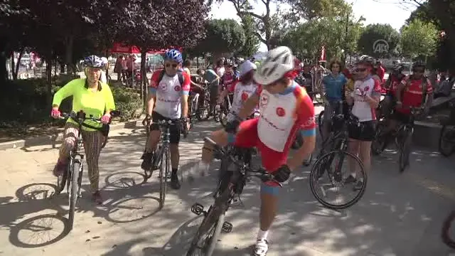 Darbe Girişimine Karşı Pedal Çevirdiler Darbe Girişimine Karşı Pedal Çevirdiler