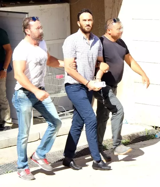 Fetö'nün Suikast Timi Tutuklandı Fetö'nün Suikast Timi Tutuklandı