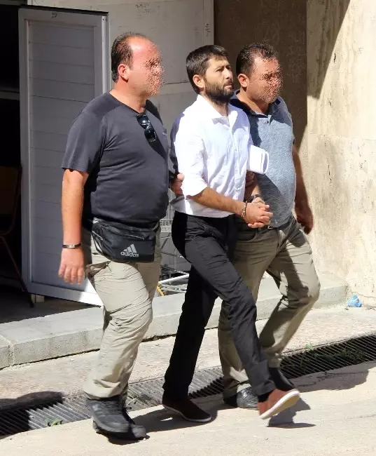 Fetö'nün Suikast Timi Tutuklandı Fetö'nün Suikast Timi Tutuklandı