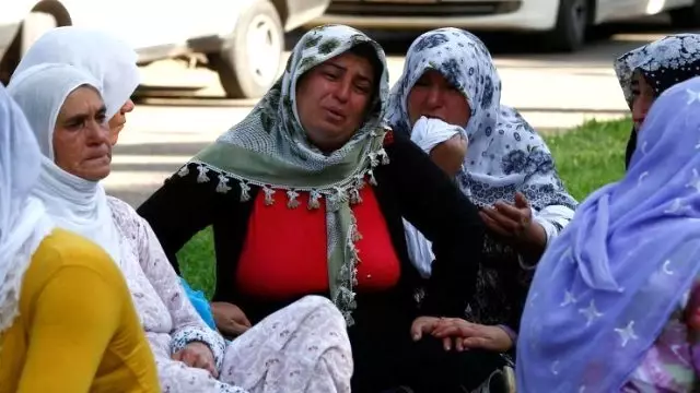 'Canlı Bomba' Saldırısında Hayatını Kaybeden 41 Kişinin Kimliği Belli Oldu 'Canlı Bomba' Saldırısında Hayatını Kaybeden 41 Kişinin Kimliği Belli Oldu