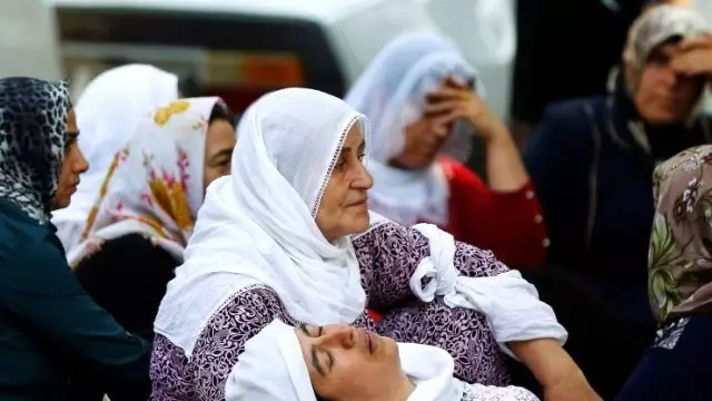 'Canlı Bomba' Saldırısında Hayatını Kaybeden 41 Kişinin Kimliği Belli Oldu 'Canlı Bomba' Saldırısında Hayatını Kaybeden 41 Kişinin Kimliği Belli Oldu