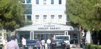 Diyarbakır'da 2 Vali Yardımcısı ve 1 Kaymakam Tutuklandı