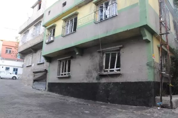 'Canlı Bomba' Saldırısında Hayatını Kaybeden 41 Kişinin Kimliği Belli Oldu 'Canlı Bomba' Saldırısında Hayatını Kaybeden 41 Kişinin Kimliği Belli Oldu