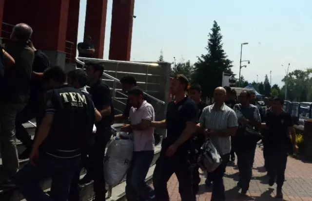 Fetö/pdy Elebaşı Gülen'in Amcasının Oğlu Adliyede Fetö/pdy Elebaşı Gülen'in Amcasının Oğlu Adliyede