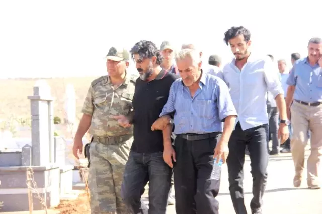 Terör Kurbanlarının Defnedilmesi Esnasında Olaylar Çıktı Terör Kurbanlarının Defnedilmesi Esnasında Olaylar Çıktı