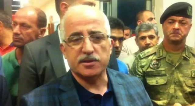 Vali Tuna Yaralı Polisleri Ziyaret Etti Vali Tuna Yaralı Polisleri Ziyaret Etti