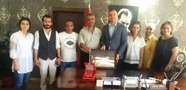 Kaymakam Sarı'ya Teşekkür Ziyareti Kaymakam Sarı'ya Teşekkür Ziyareti