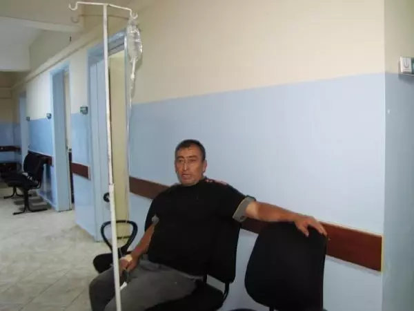 Cami Çıkışı İkram Edilen Tavuk Dürümler 12 Kişiyi Hastanelik Etti