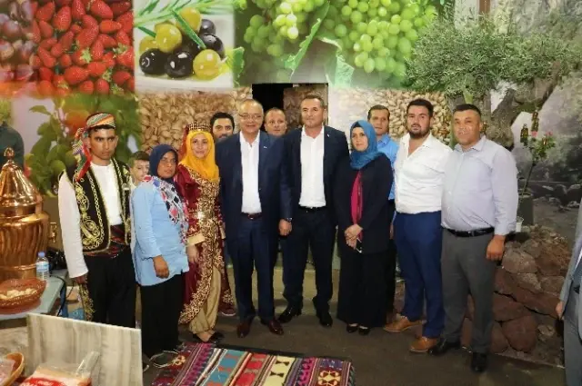 Manisa Mutfağıyla İzmir Fuarına Tat Verdi Manisa Mutfağıyla İzmir Fuarına Tat Verdi