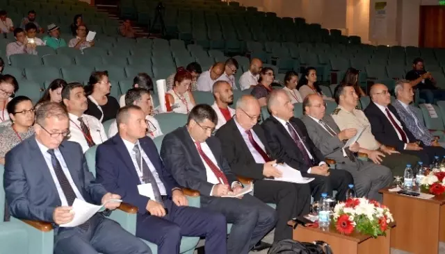 Vali Çiçek: Tarihi Bilmek Zarurettir Vali Çiçek: Tarihi Bilmek Zarurettir