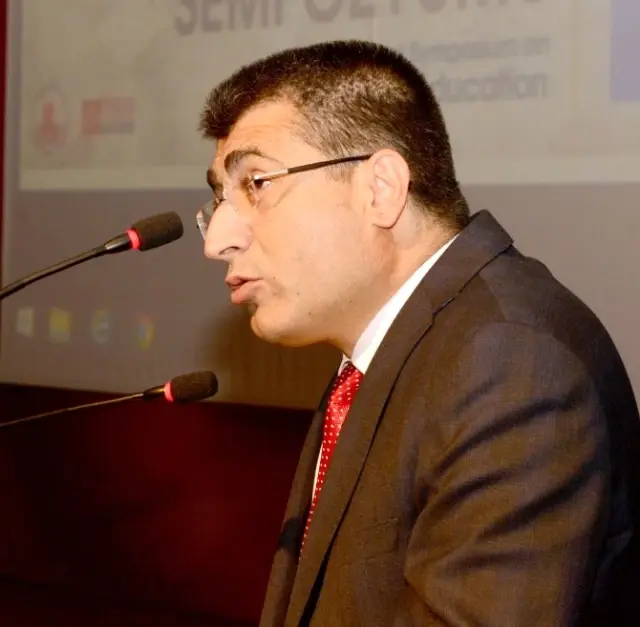 Vali Çiçek: Tarihi Bilmek Zarurettir Vali Çiçek: Tarihi Bilmek Zarurettir
