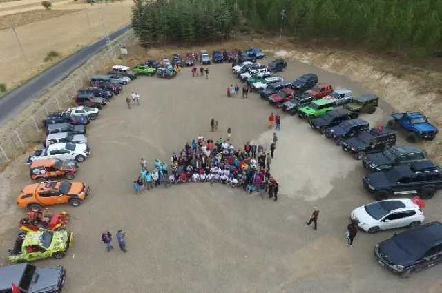 1. Off-Road Şenliği'nde Yarışan Arazi Araçları Nefesleri Kesti