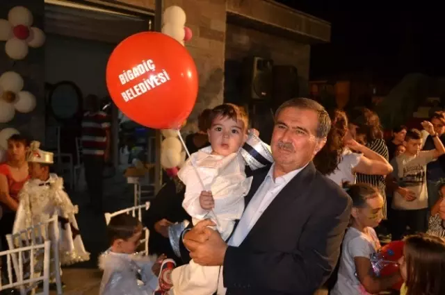 Bigadiç'te Toplu Sünnet Şöleni Bigadiç'te Toplu Sünnet Şöleni