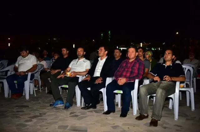 Ünye'de Açık Hava Sinema Kültürü Canlanıyor Ünye'de Açık Hava Sinema Kültürü Canlanıyor