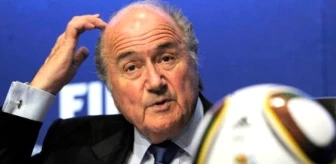 FIFA, Eski Başkan Sepp Blatter'e Soruşturma Açtı