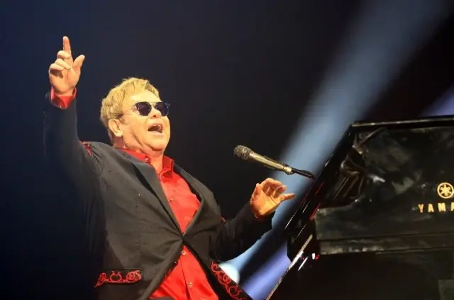 Expo 2016 Efsane İsim Elton John'u Ağırladı Expo 2016 Efsane İsim Elton John'u Ağırladı