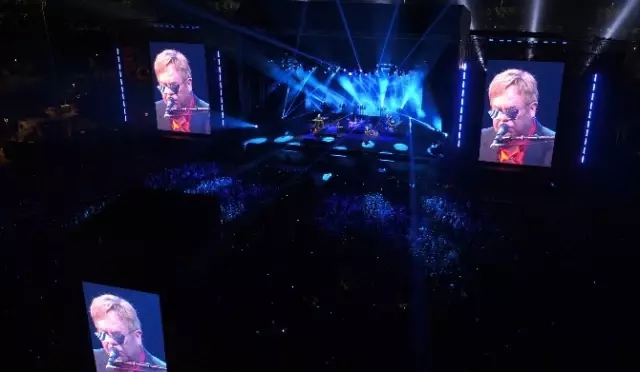 Expo 2016 Efsane İsim Elton John'u Ağırladı Expo 2016 Efsane İsim Elton John'u Ağırladı
