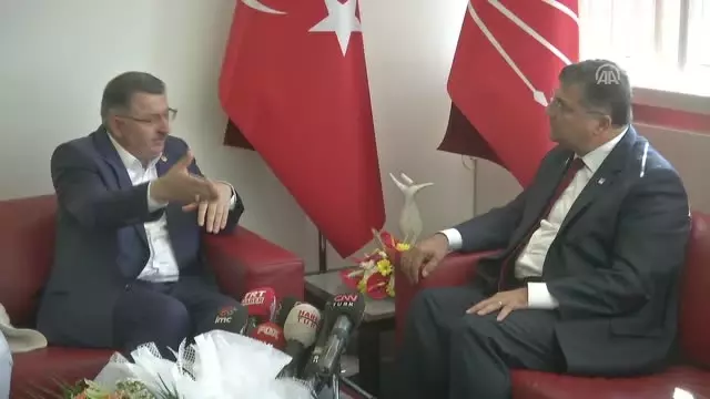 Siyasi Partilerde Bayramlaşma / Chp-Ak Parti (4) Siyasi Partilerde Bayramlaşma / Chp-Ak Parti (4)