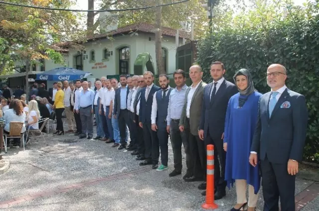 AK Parti Osmangazi Teşkilatı Bayramlaştı AK Parti Osmangazi Teşkilatı Bayramlaştı