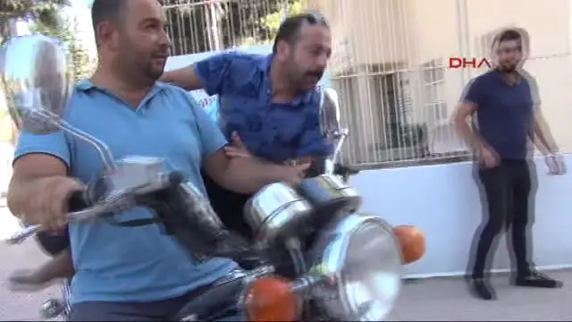 Çantasını Çalan Çıplak Ayaklı Hırsızı Yalın Ayak Kovaladı