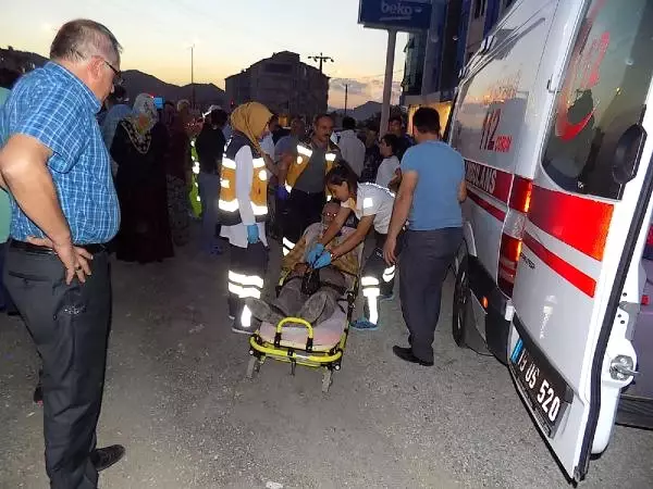 Otomobil Bisiklete Çarptı: 1 Ağır Yaralı