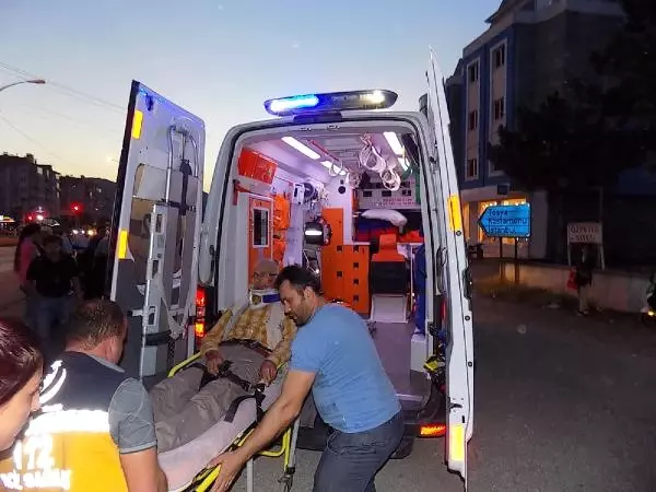 Otomobil Bisiklete Çarptı: 1 Ağır Yaralı