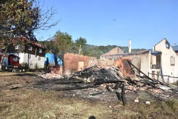 Sinop'un Erfelek İlçesi'nde İki Ev Kül Oldu - Haberler