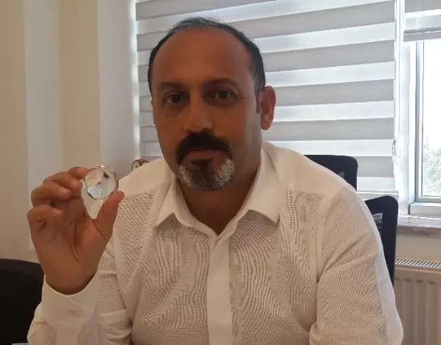 Urartu Göz Merkezi'nde 15 Dakikada Gözlüklerden Kurtulma İmkanı Urartu Göz Merkezi'nde 15 Dakikada Gözlüklerden Kurtulma İmkanı