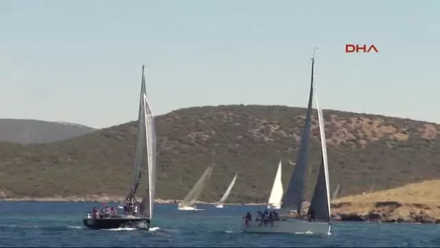 Famous Cup Yelken Yarışları Sona Erdi Famous Cup Yelken Yarışları Sona Erdi