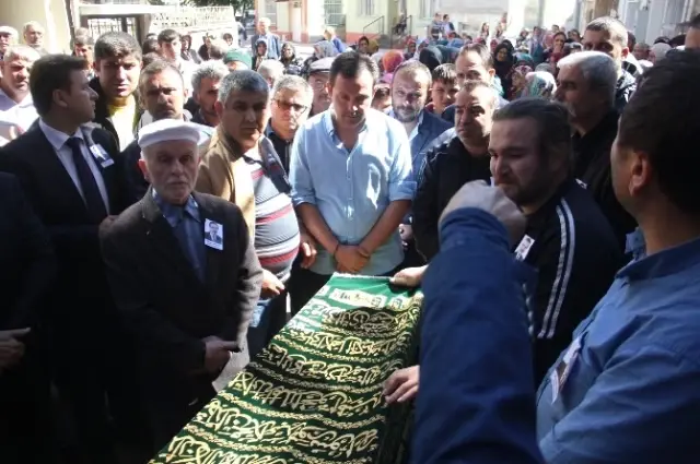 Eski Başkan Hasan Aslan'a Gözyaşı