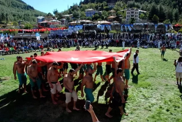 Feke Karacaoğlan Karakucak Güreşleri Feke Karacaoğlan Karakucak Güreşleri