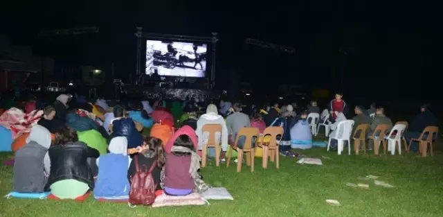 Köy Filmleri Çalı'da Sinema Tutkunları ile Buluşuyor Köy Filmleri Çalı'da Sinema Tutkunları ile Buluşuyor
