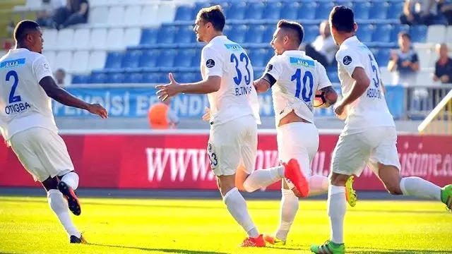 Kasımpaşa, Kayserispor'u 3-1 Mağlup Etti Kasımpaşa, Kayserispor'u 3-1 Mağlup Etti
