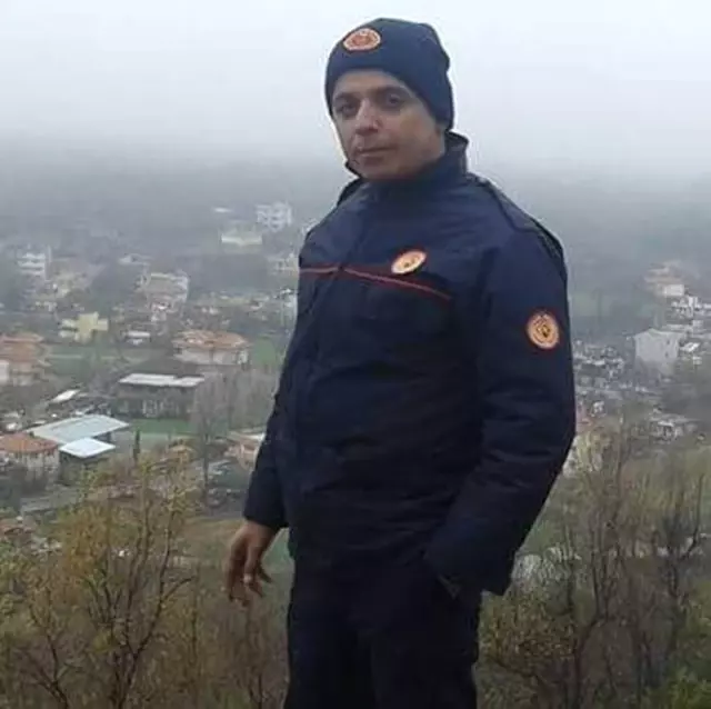 Antalya'da Görev Şehidi İtfaiye Eri Son Yolculuğuna Uğurlandı Antalya'da Görev Şehidi İtfaiye Eri Son Yolculuğuna Uğurlandı
