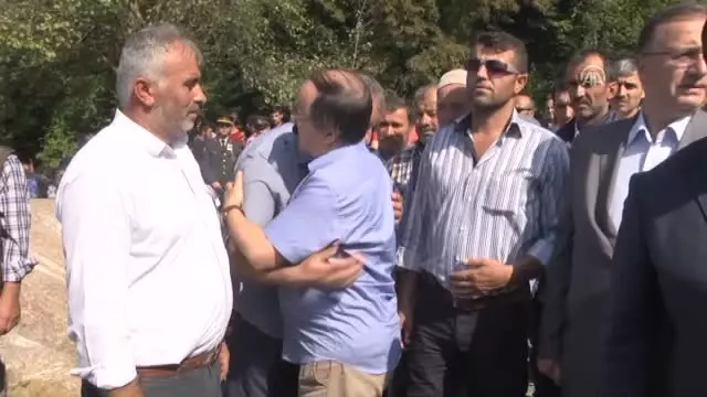 Hakkari'deki Terör Saldırısı - Piyade Er Gökhan Ayder, Son Yolculuğuna Uğurlandı Hakkari'deki Terör Saldırısı - Piyade Er Gökhan Ayder, Son Yolculuğuna Uğurlandı