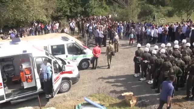 Hakkari'deki Terör Saldırısı - Piyade Er Gökhan Ayder, Son Yolculuğuna Uğurlandı Hakkari'deki Terör Saldırısı - Piyade Er Gökhan Ayder, Son Yolculuğuna Uğurlandı