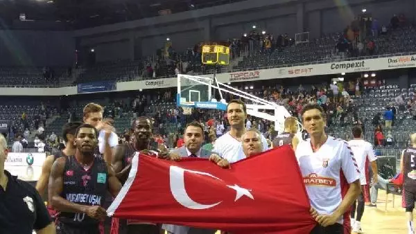 Muratbey Uşak Avrupa'da Adını Gruplara Yazdırdı