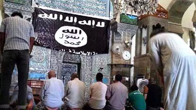 Isid 5 Vakit Namazi 3 Vakte Indirdi Uymayanlara Kirbac Cezasi Var Musul