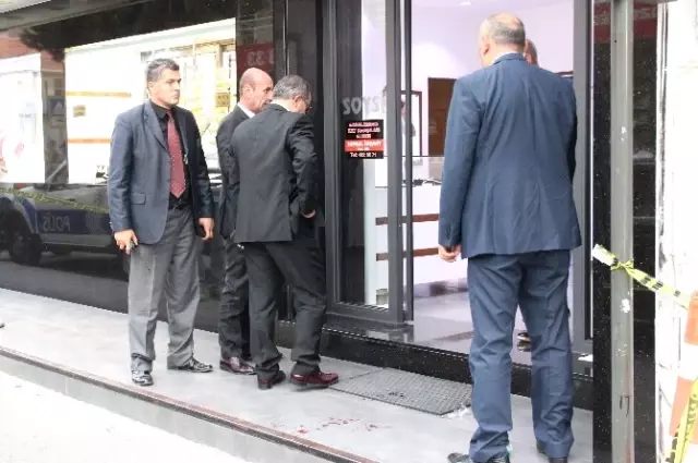 İzmir'de Silahlı Kuyumcu Soygunu Girişimi
