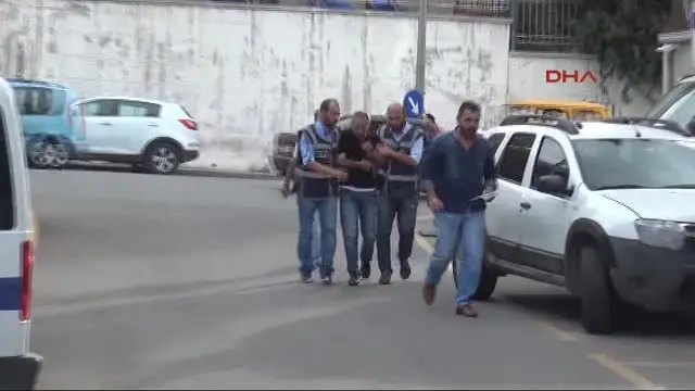 İzmir Kuyumcuyu Soymak İsteyen 23 Yıllık Polis Tutuklandı Arşiv